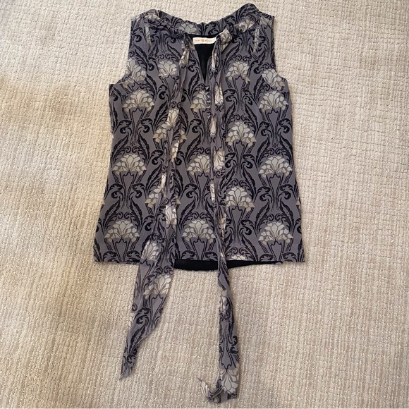 Tory Burch Print Silk Sleeveless Top  size 2 EUC - Picture 7 of 10